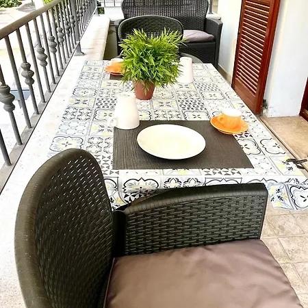 Residenza Del Parco Renzi Con Terrazza アパート リミニ