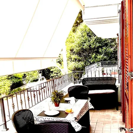 Apartment Residenza Del Parco Renzi Con Terrazza